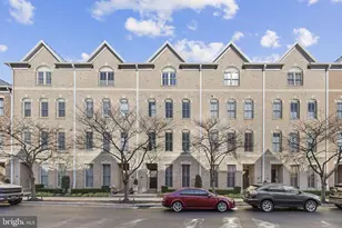 1256 Dockside Cir, Baltimore, MD 21224 - Photo 1