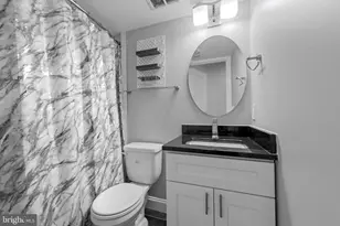 902 N Milton Ave, Baltimore, MD 21205 - Photo 23