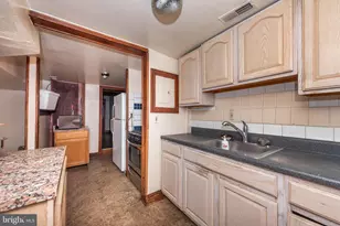 212 W Saratoga St, Baltimore, MD 21201 - Photo 11