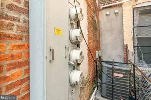 2405 Barclay St, Baltimore, MD 21218 - Photo 21