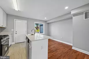 628 Roundview Rd, Baltimore, MD 21225 - Photo 13