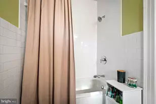 610 Somerset Rd, Baltimore, MD 21210 - Photo 23