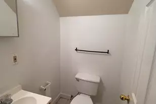 1009 W Fayette St, Baltimore, MD 21223 - Photo 17