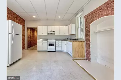 1502 W Mount Royal Avenue #1, Baltimore, MD 21217 - Photo 17