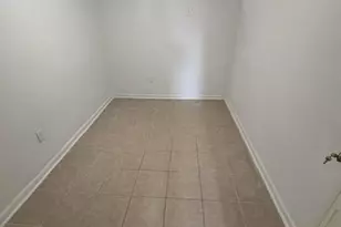 3818 W Bay Ave, Baltimore, MD 21225 - Photo 9