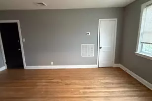 1100 Meridene Dr, Baltimore, MD 21239 - Photo 5