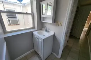 605 S Bradford St, Baltimore, MD 21224 - Photo 11