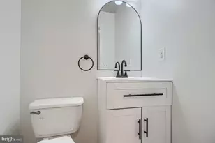 25 S Hilton St, Baltimore, MD 21229 - Photo 13