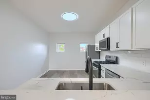 25 S Hilton St, Baltimore, MD 21229 - Photo 9