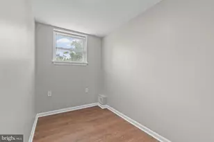 3427 Ravenwood Ave, Baltimore, MD 21213 - Photo 15