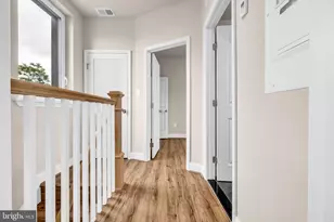 1129 Monroe Cir, Baltimore, MD 21225 - Photo 11