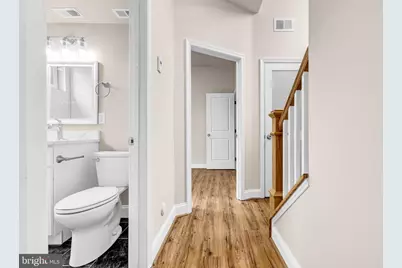 1129 Monroe Circle, Baltimore, MD 21225 - Photo 9