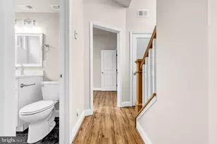 1129 Monroe Cir, Baltimore, MD 21225 - Photo 9