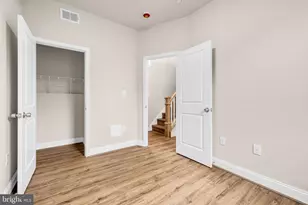 1129 Monroe Cir, Baltimore, MD 21225 - Photo 13
