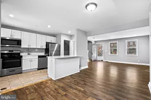 1015 Lyndhurst St, Baltimore, MD 21229 - Photo 11