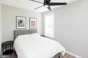 942 N Broadway, Baltimore, MD 21205 - Photo 17