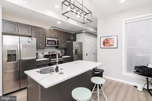 942 N Broadway, Baltimore, MD 21205 - Photo 7