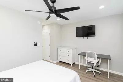 942 N Broadway, Baltimore, MD 21205 - Photo 21