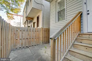 942 N Broadway, Baltimore, MD 21205 - Photo 25