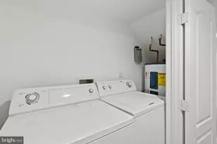 501 N Port St, Baltimore, MD 21205 - Photo 35