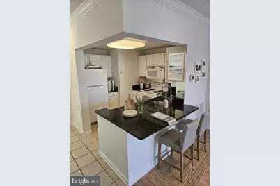 23 Pierside Drive #411, Baltimore, MD 21230 - Photo 5