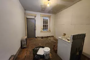 2327 W Lexington St, Baltimore, MD 21223 - Photo 7