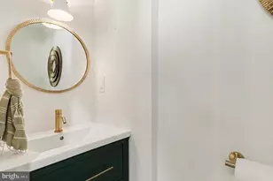 2411 Madison Ave, Baltimore, MD 21217 - Photo 15