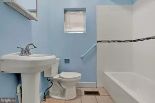 3827 Park Heights Ave, Baltimore, MD 21215 - Photo 13