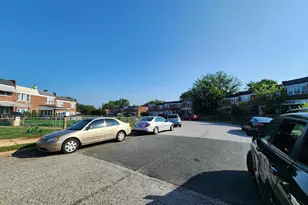 2807 Eastshire Dr, Baltimore, MD 21230 - Photo 9
