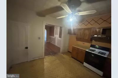 3407 Esther Place, Baltimore, MD 21224 - Photo 9