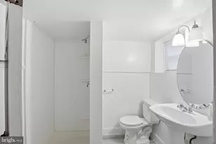 3330 Ravenwood Ave, Baltimore, MD 21213 - Photo 15