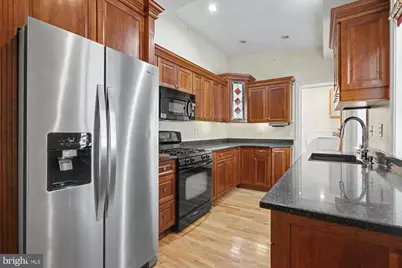2048 Bank Street, Baltimore, MD 21231 - Photo 17