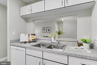 100 Harborview Drive #705, Baltimore, MD 21230 - Photo 19