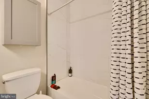 1719 Guilford Ave, Baltimore, MD 21202 - Photo 17