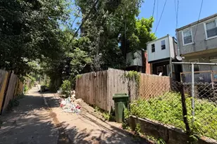 2420 Brentwood Ave, Baltimore, MD 21218 - Photo 3