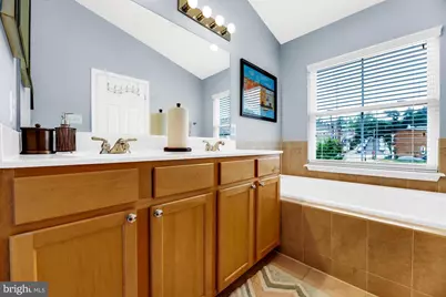 2090 Clipper Park Road, Baltimore, MD 21211 - Photo 17