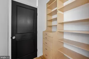 831 S Milton Ave S, Baltimore, MD 21224 - Photo 31