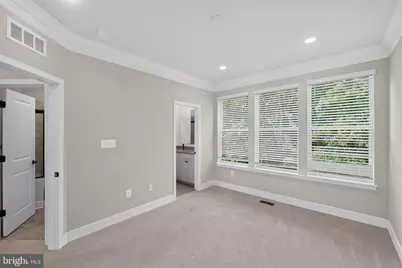4211 Laplata Avenue, Baltimore, MD 21211 - Photo 15