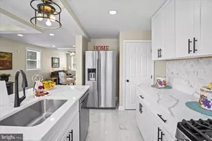 4728 Parkside Dr, Baltimore, MD 21206 - Photo 15