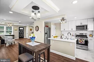 4728 Parkside Dr, Baltimore, MD 21206 - Photo 11