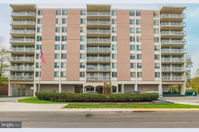 6210 Park Heights Avenue #400, Baltimore, MD 21215 - Photo 1