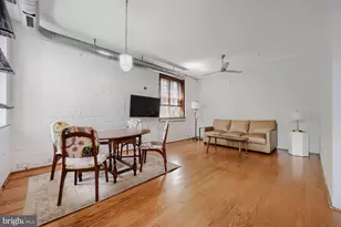 104 W Madison St, Baltimore, MD 21201 - Photo 3