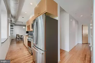 104 W Madison St, Baltimore, MD 21201 - Photo 21