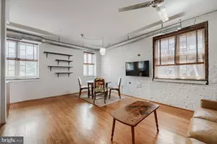 104 W Madison St, Baltimore, MD 21201 - Photo 17