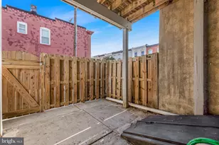 2806 E Fairmount Ave, Baltimore, MD 21224 - Photo 21