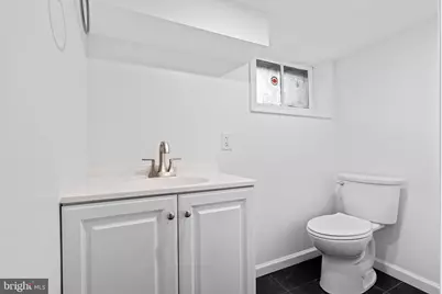 516 E 39th Street, Baltimore, MD 21218 - Photo 39