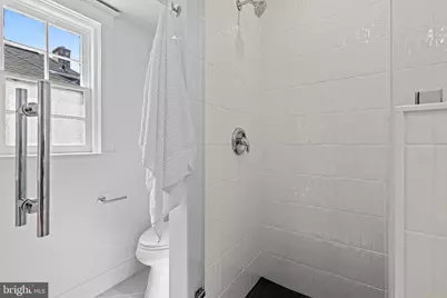 516 E 39th Street, Baltimore, MD 21218 - Photo 25
