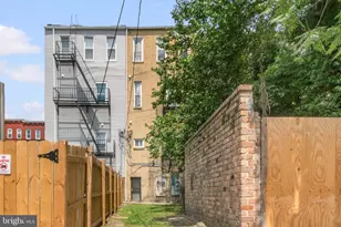 1918 McCulloh St, Baltimore, MD 21217 - Photo 21
