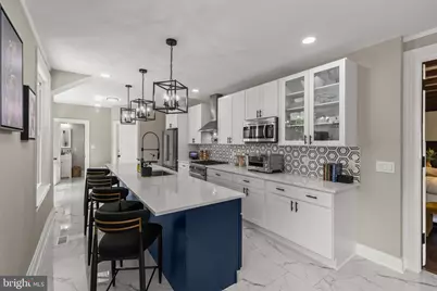 300 Goodwood Gardens, Baltimore, MD 21210 - Photo 11