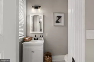300 Goodwood Gardens, Baltimore, MD 21210 - Photo 57
